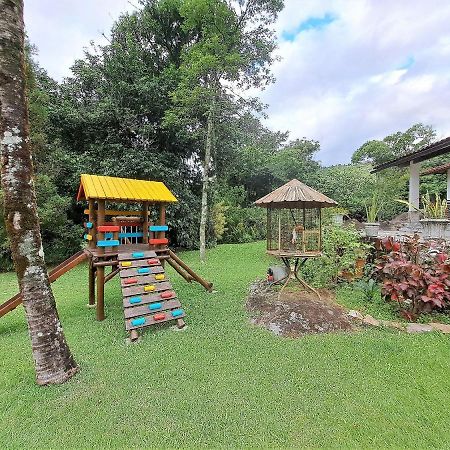 Paradisiaco, Piscina E Churrasqueira Em Guapimirim Ngoại thất bức ảnh